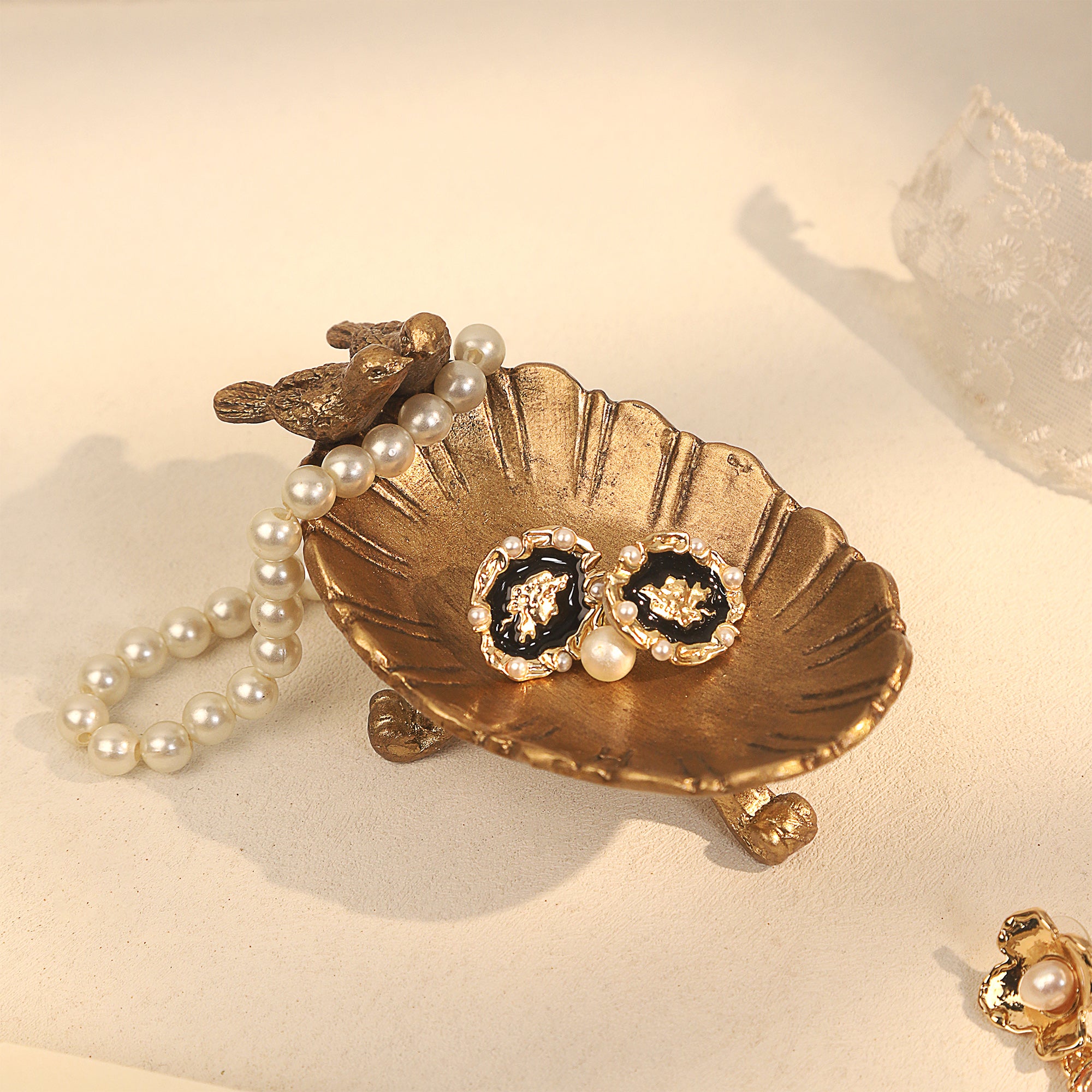 NIKKY HOME Vintage Gold Ring Holder Jewelry Dish