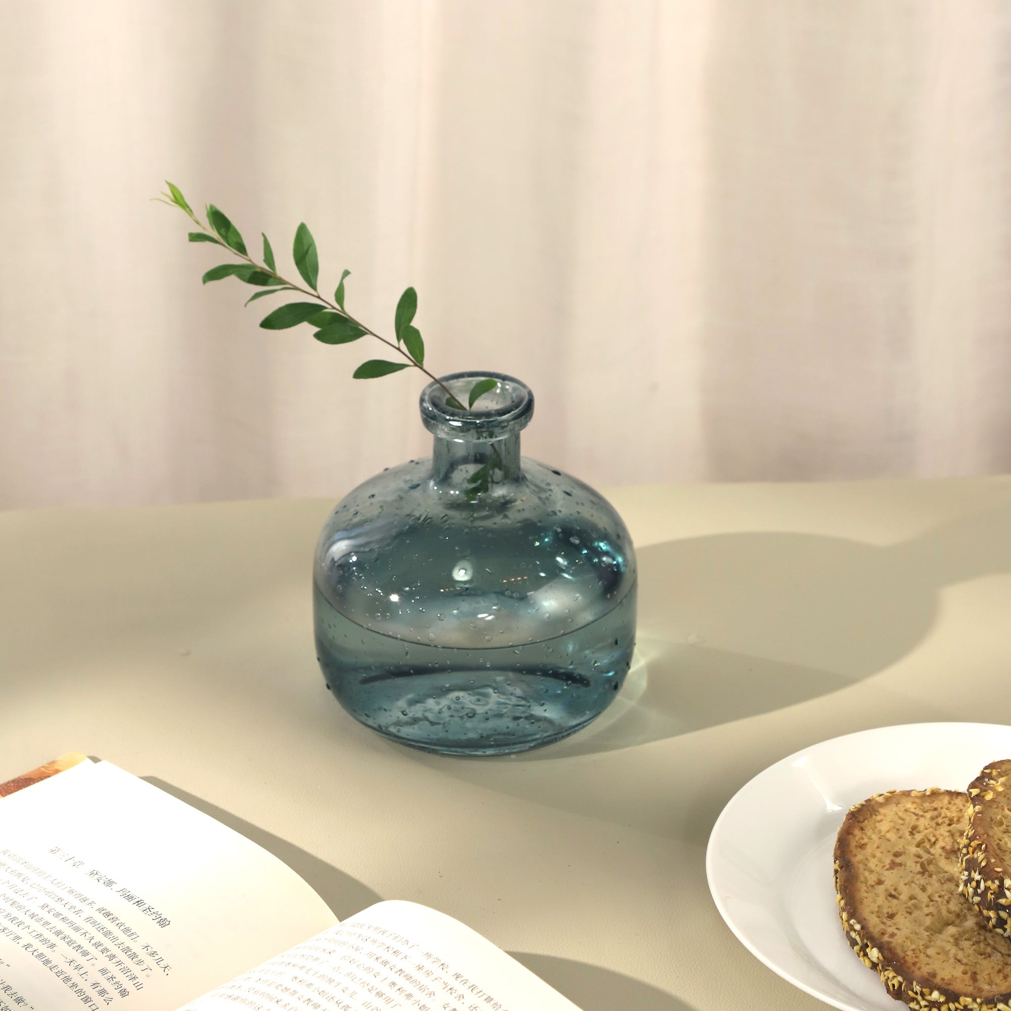 NIKKY HOME Solid Color Round Art Glass Vase for Flowers