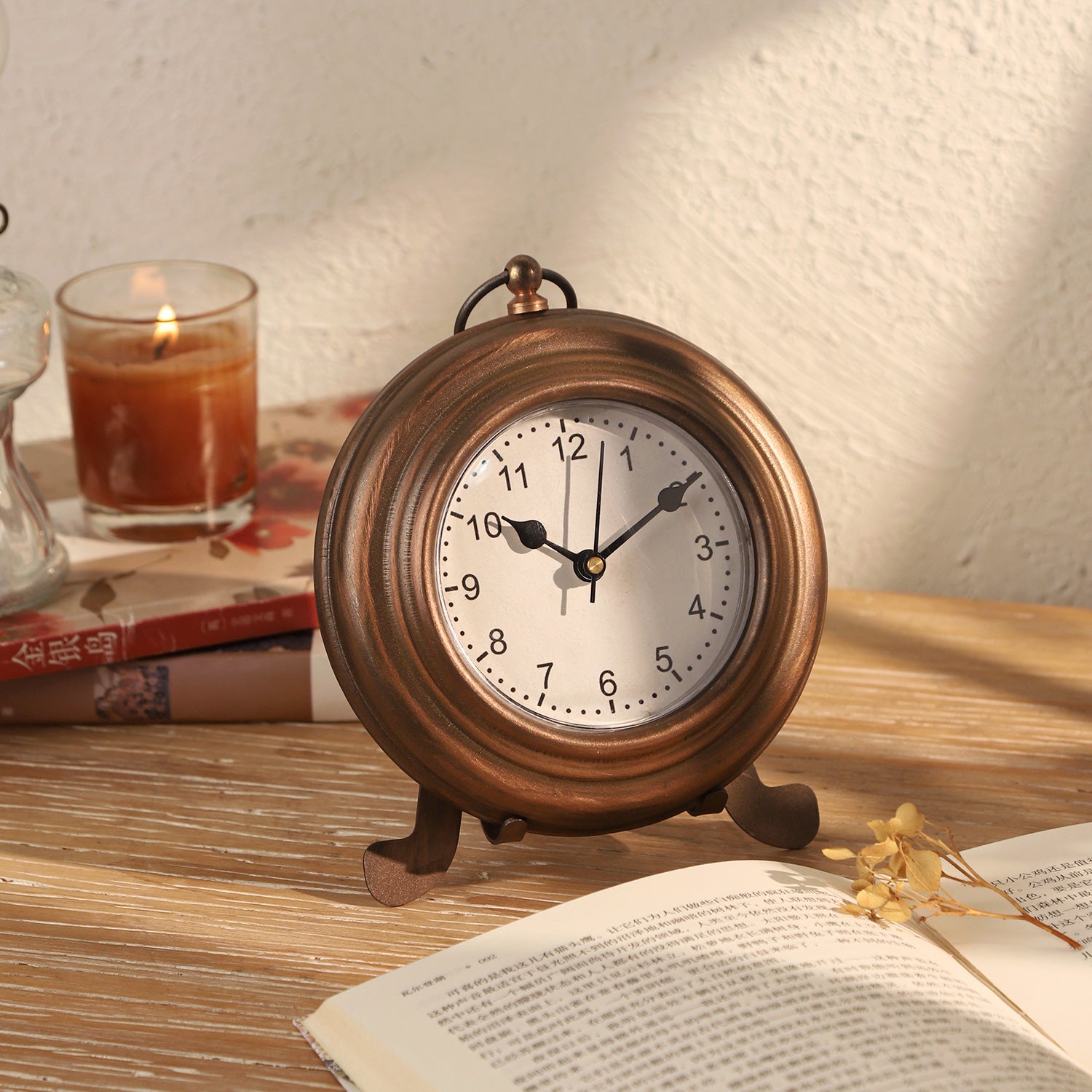 NIKKY HOME Vintage Table Clock