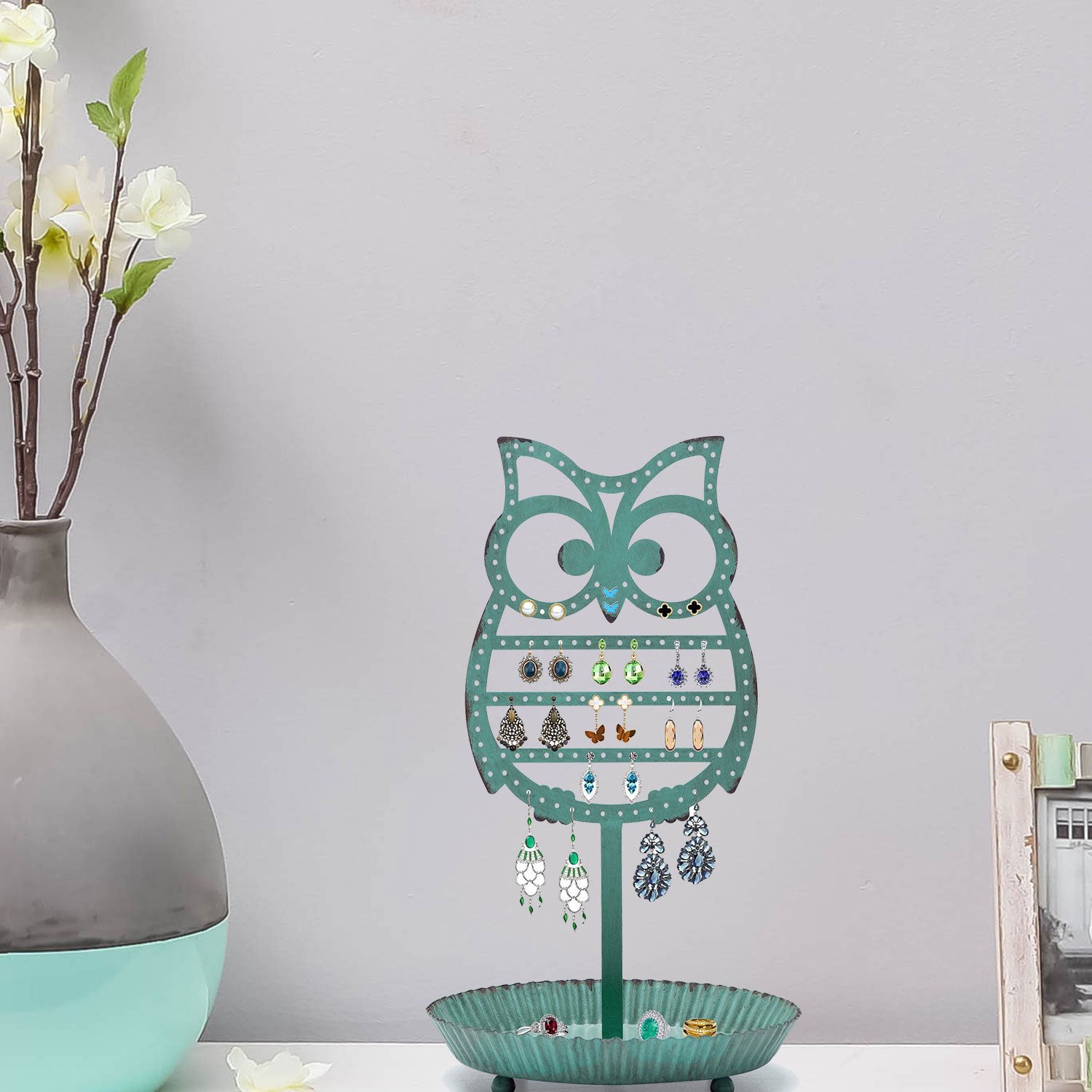 Nikky Home Female Earring Holder with Tray Distressed Owl Shape